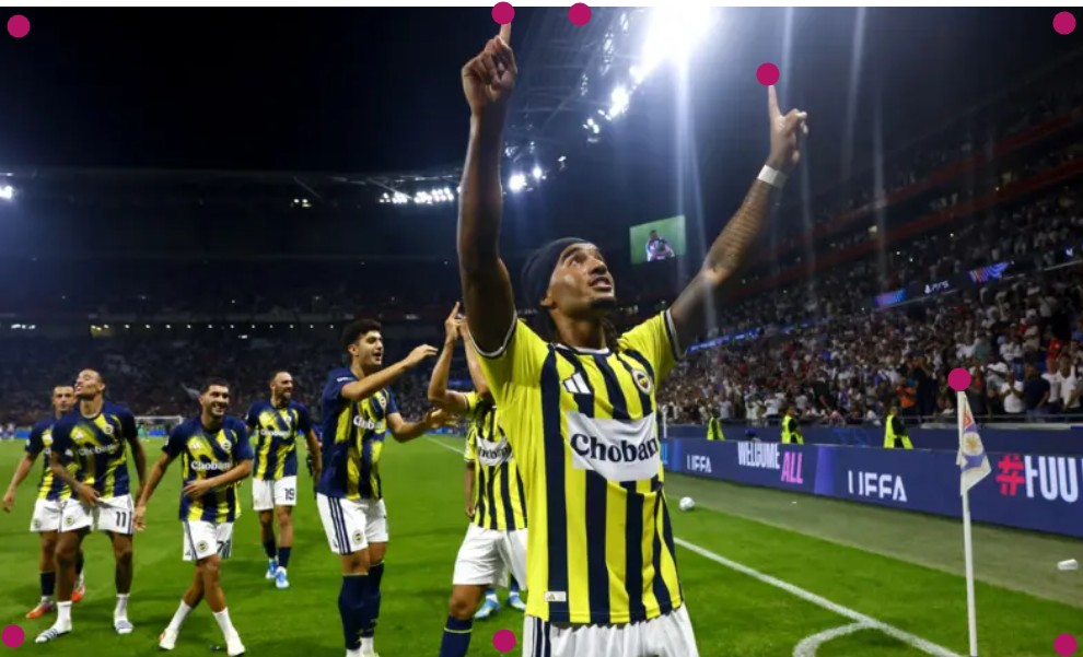 Müthiş bir oyun neticesinde, Fenerbahçe 18 yıl sonra Şampiyonlar Ligi'nde